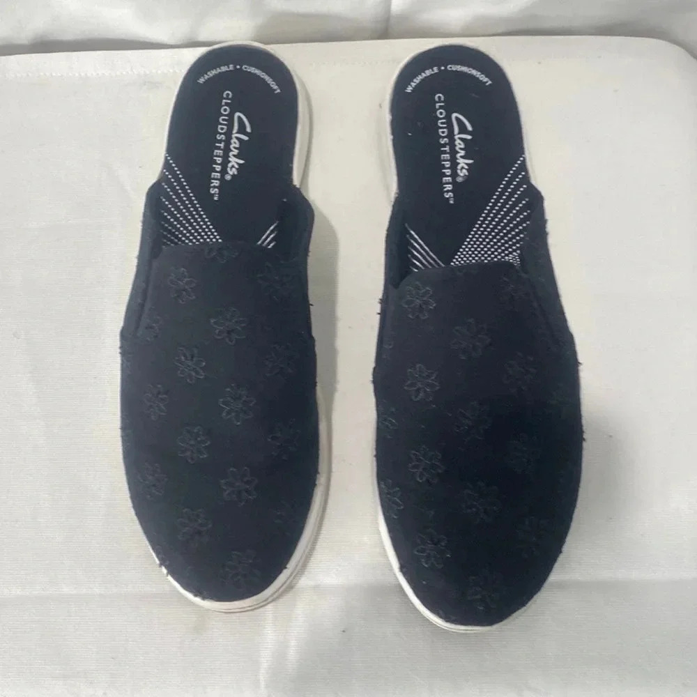 Clarks Cloudsteppers Canvas Slip-On Mules Breeze … - image 1